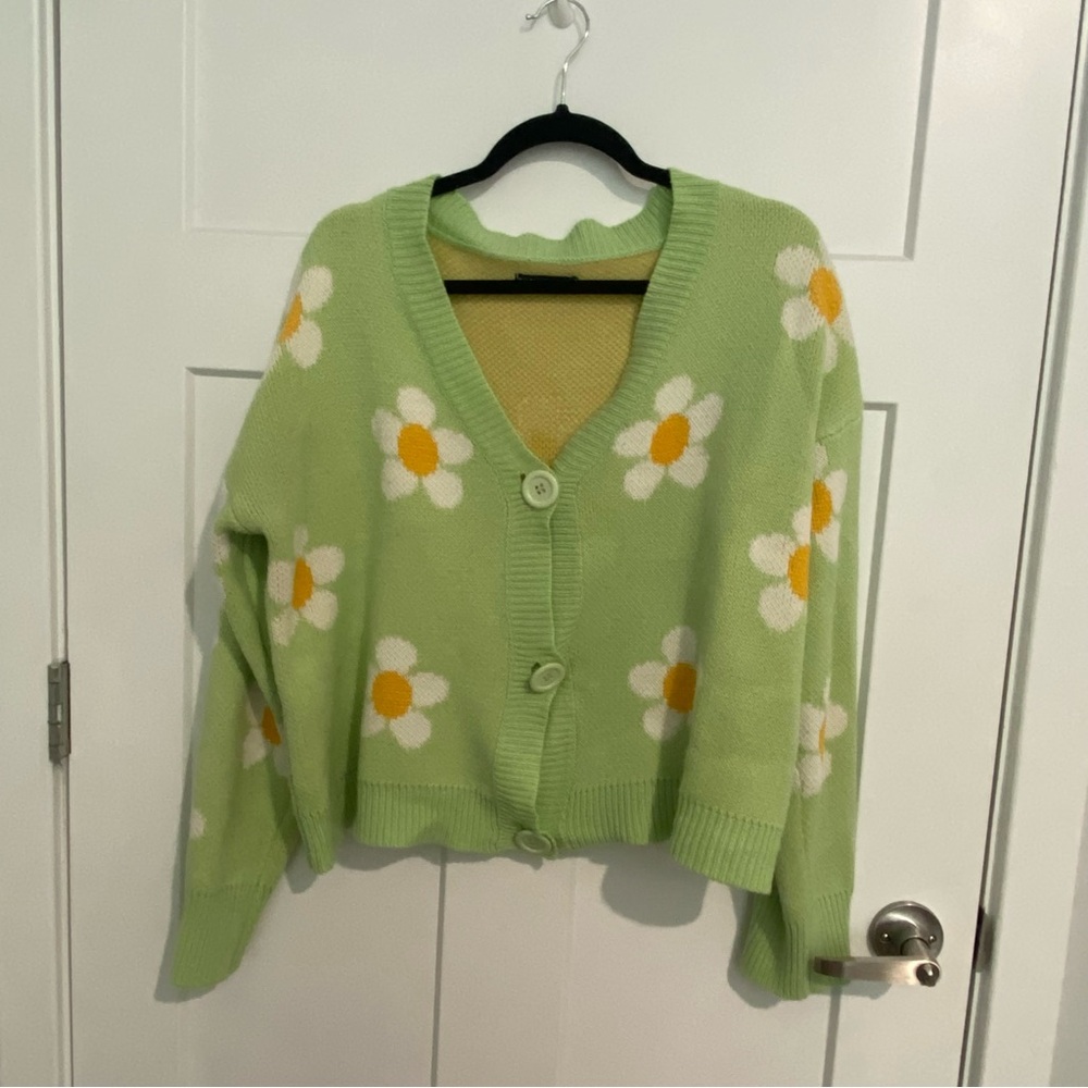 Green Floral/Flower Sweater